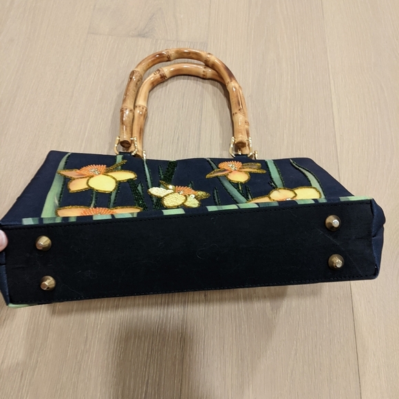 Daffodil sequin purse - Picture 6 of 8